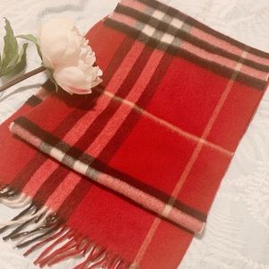 Authentic very new Buberry scarf